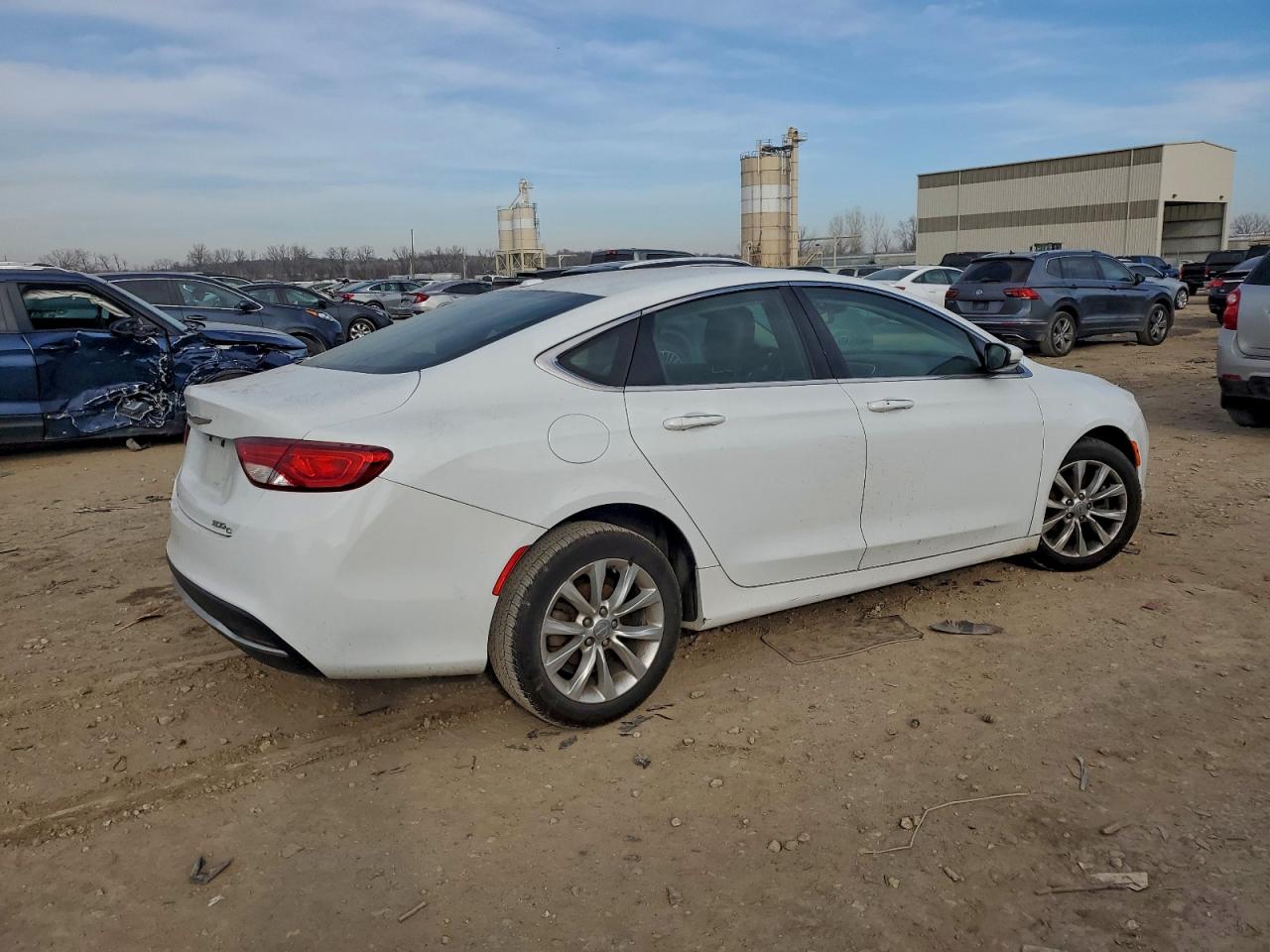 2015 CHRYSLER 200 C photo 3