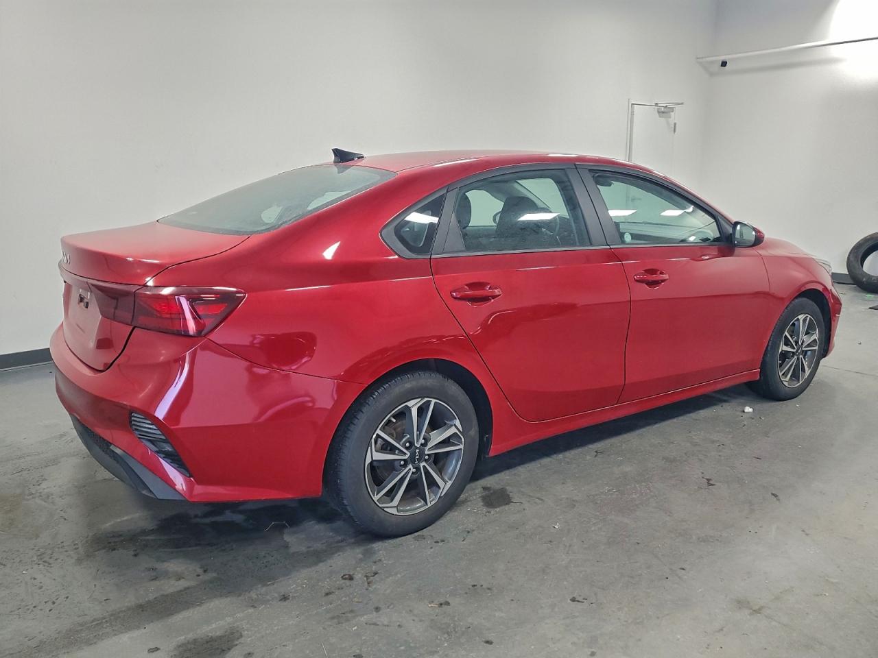 2024 KIA FORTE LX photo 3