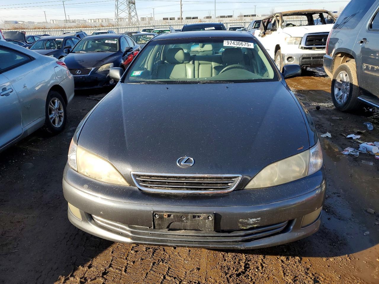 2000 LEXUS ES 300 photo 5