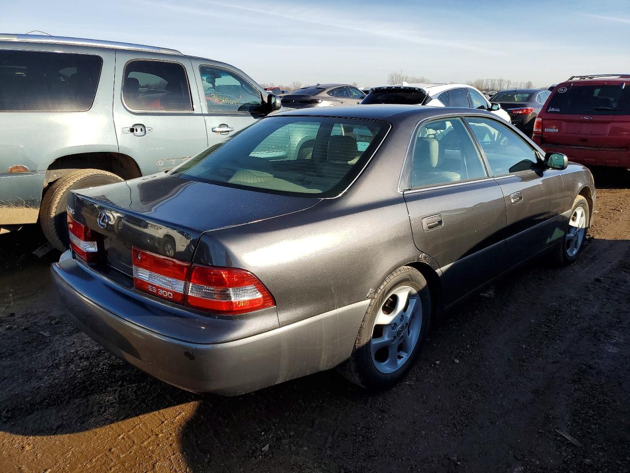 2000 LEXUS ES 300 photo 3
