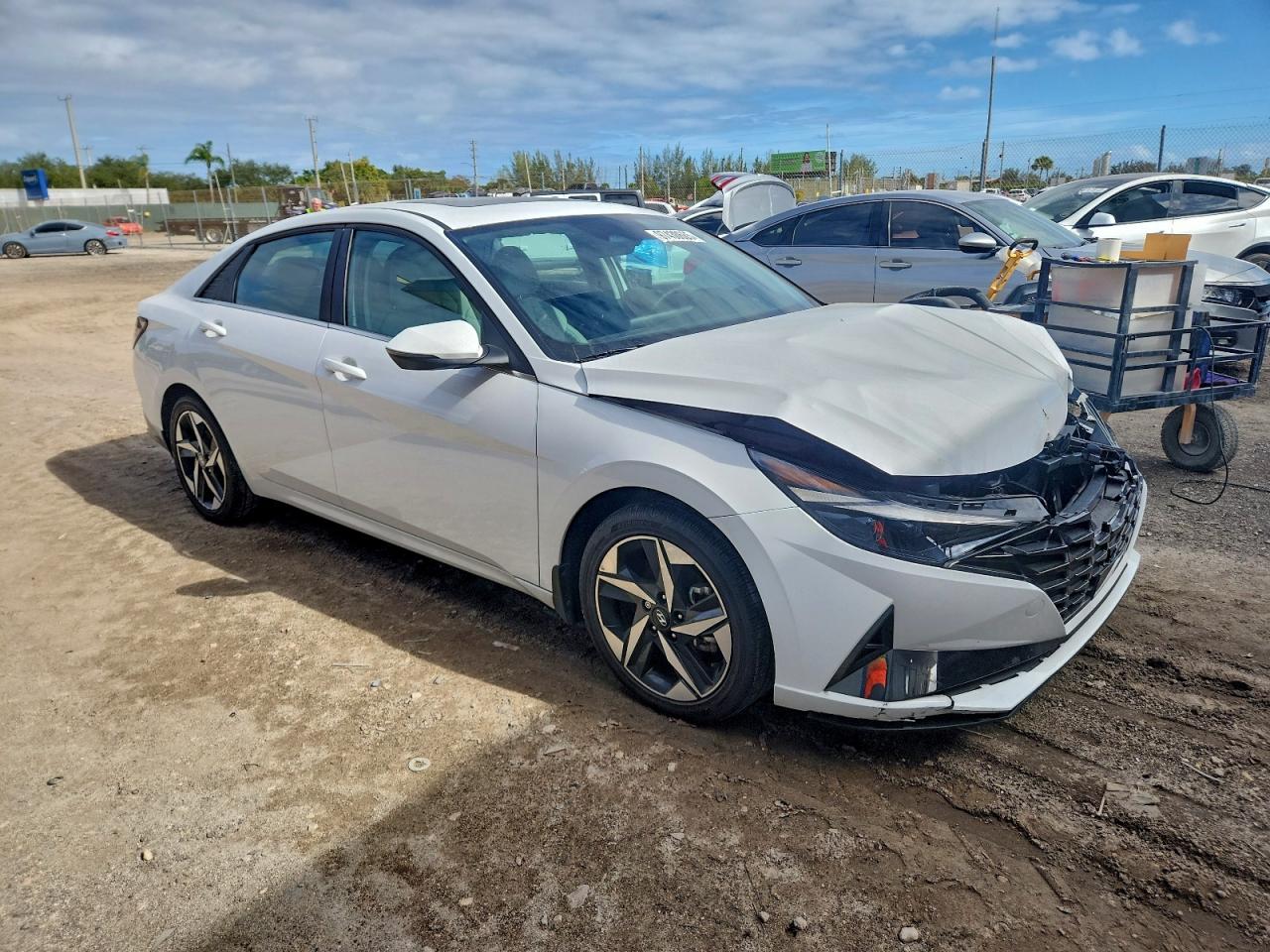 2022 HYUNDAI ELANTRA LIMITED photo 4
