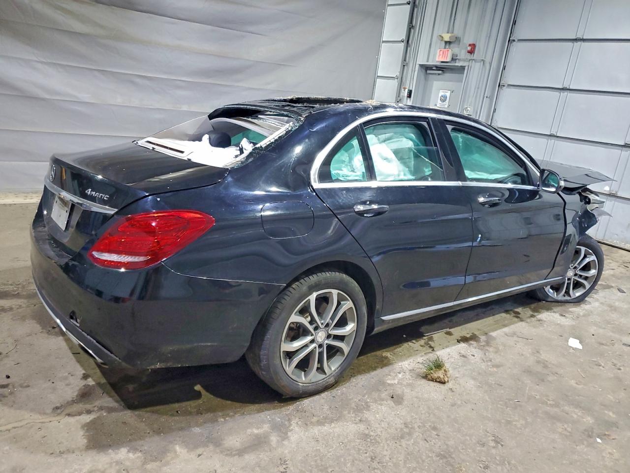 2015 MERCEDES-BENZ C 300 4MATIC photo 3