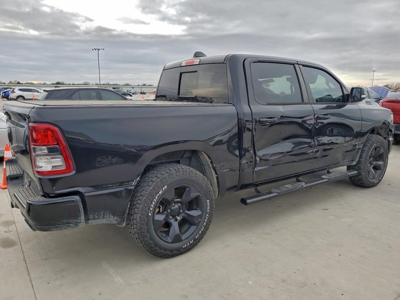 2019 RAM 1500 BIG HORN/LONE STAR photo 3