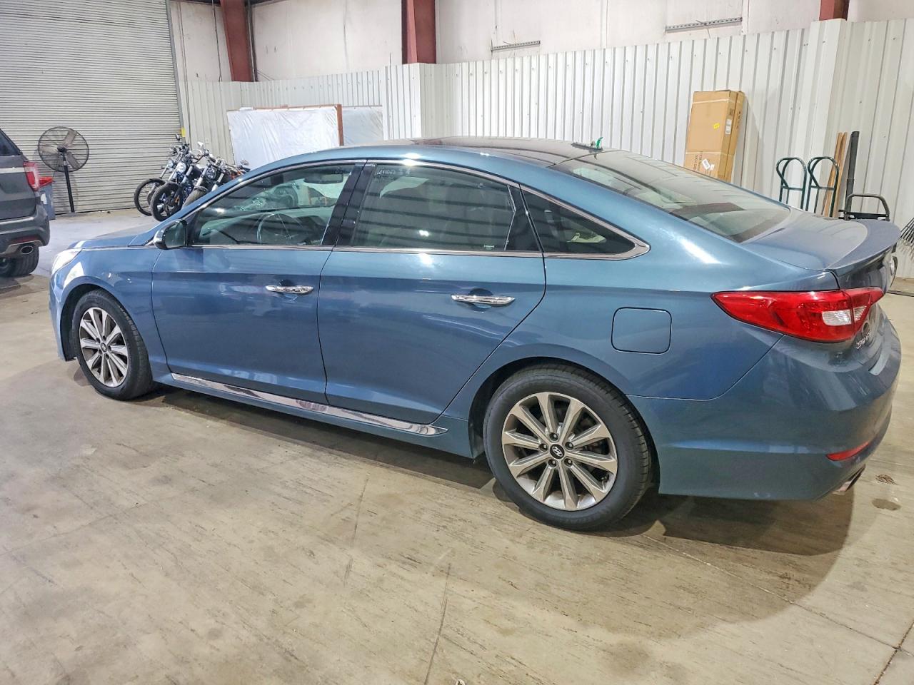 2016 HYUNDAI SONATA SPORT photo 2