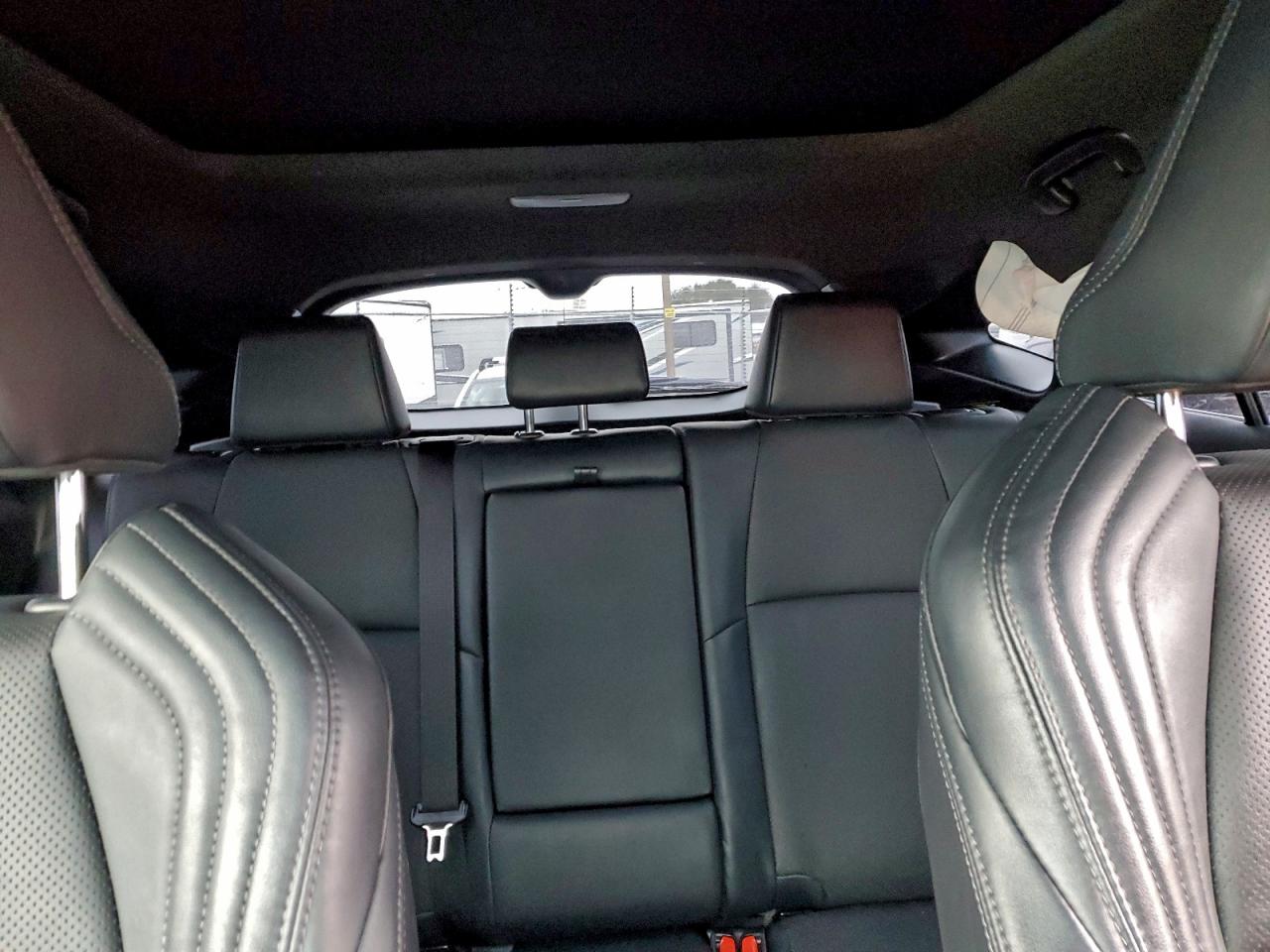 2021 TOYOTA VENZA LE photo 10