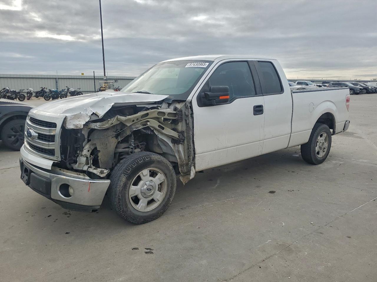 2014 FORD F150