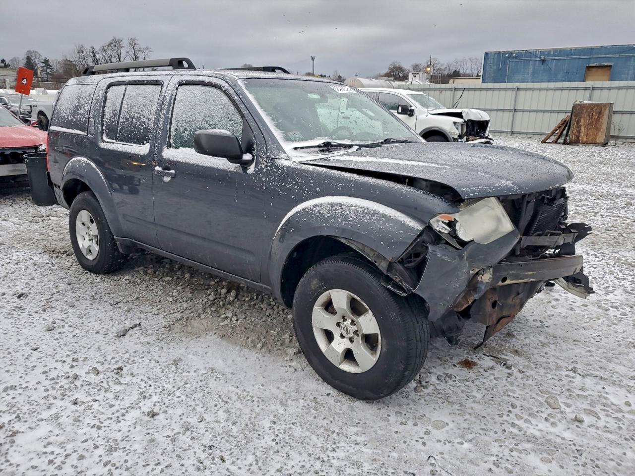 2012 NISSAN PATHFINDER S photo 4