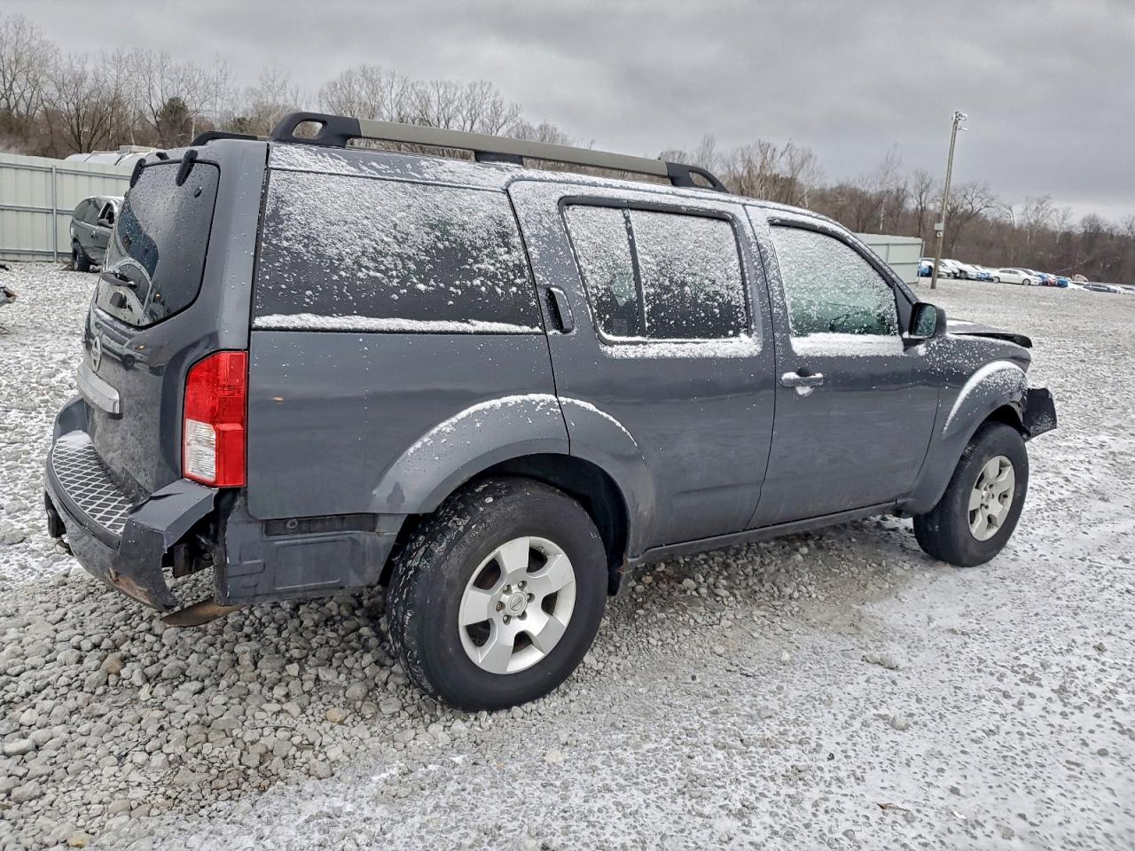 2012 NISSAN PATHFINDER S photo 3