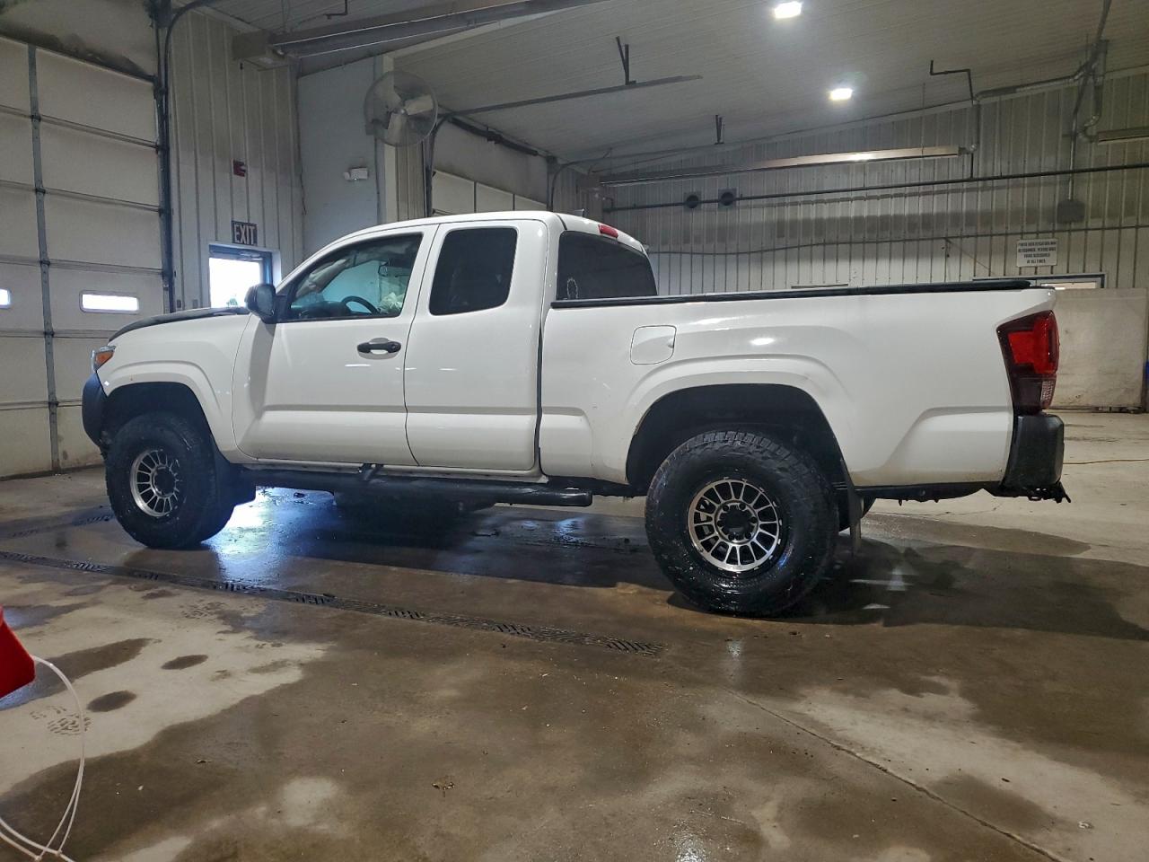 2021 TOYOTA TACOMA ACCESS CAB photo 2