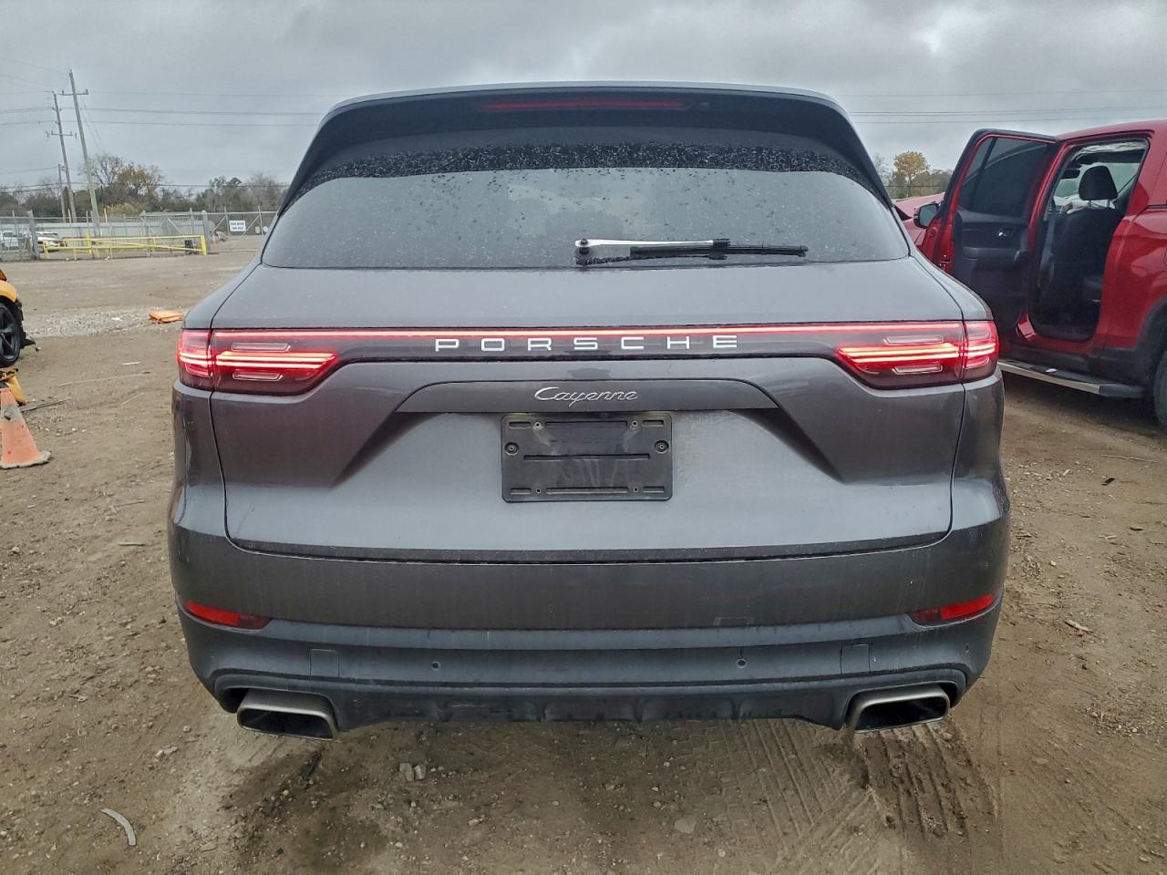 2019 PORSCHE CAYENNE photo 11