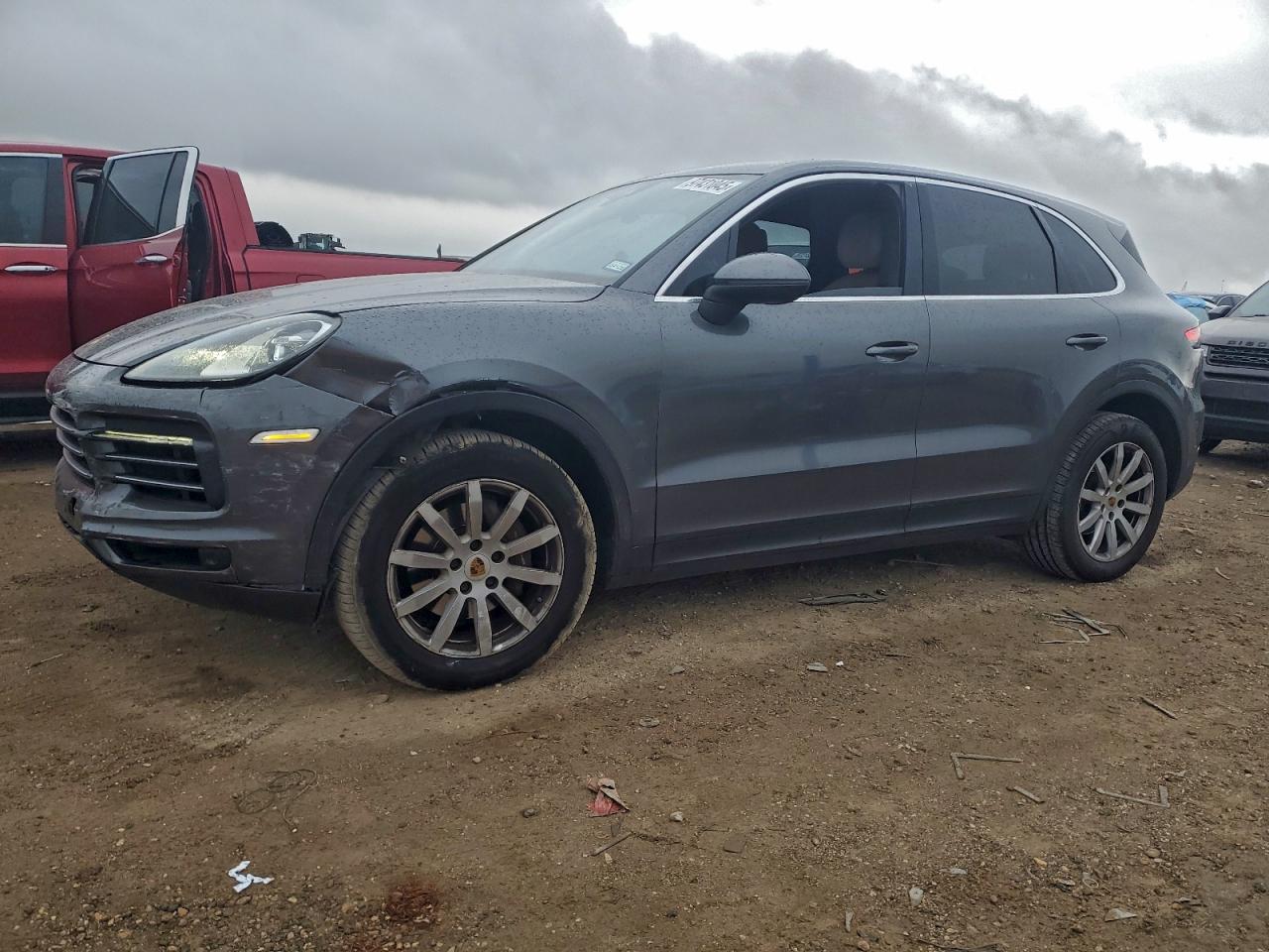 2019 PORSCHE CAYENNE