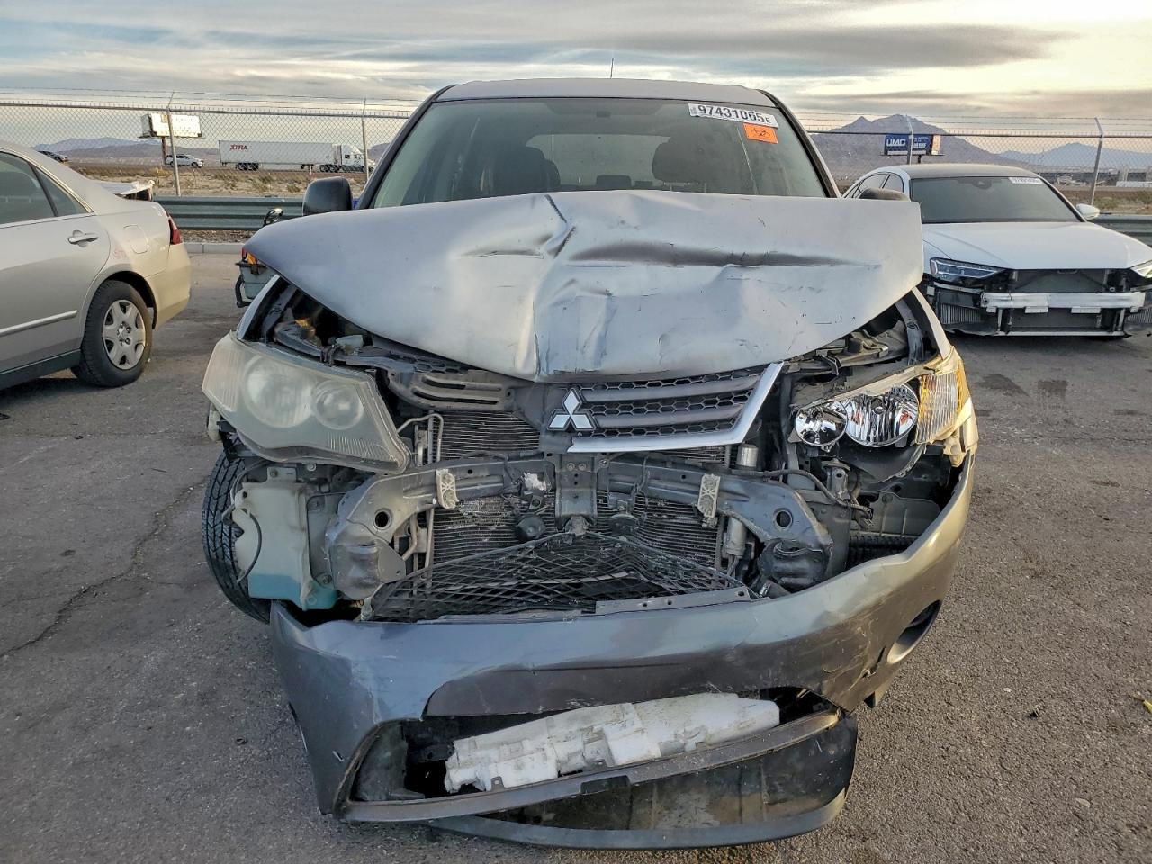 2007 MITSUBISHI OUTLANDER ES photo 5