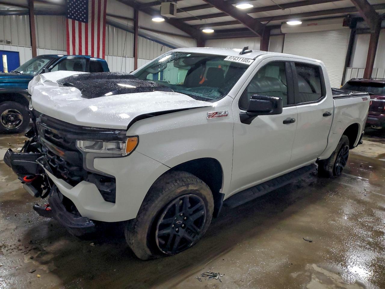 2025 CHEVROLET SILVERADO