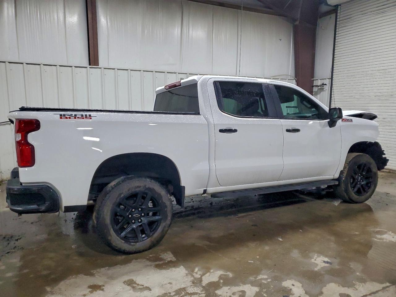 2025 CHEVROLET SILVERADO K1500 LT TRAIL BOSS photo 3