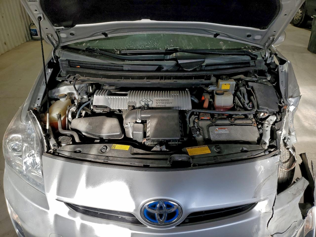 2010 TOYOTA PRIUS photo 11