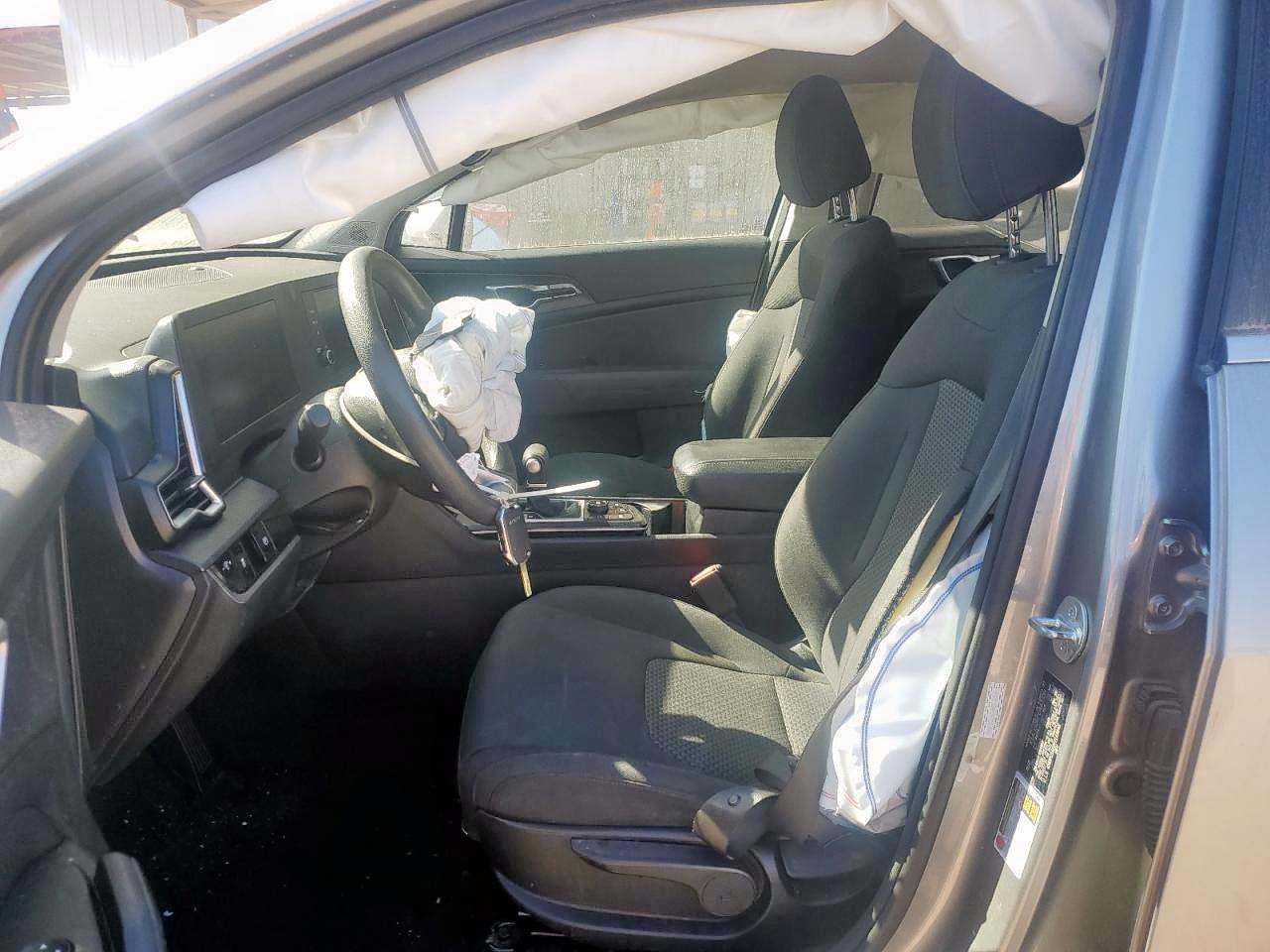 2023 KIA SPORTAGE LX photo 7