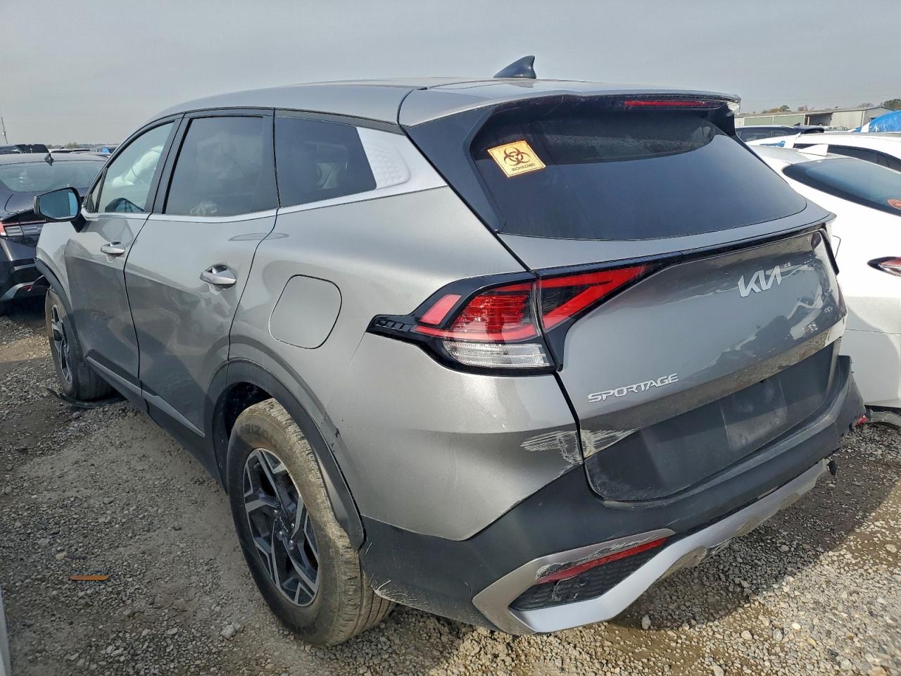 2023 KIA SPORTAGE LX photo 2