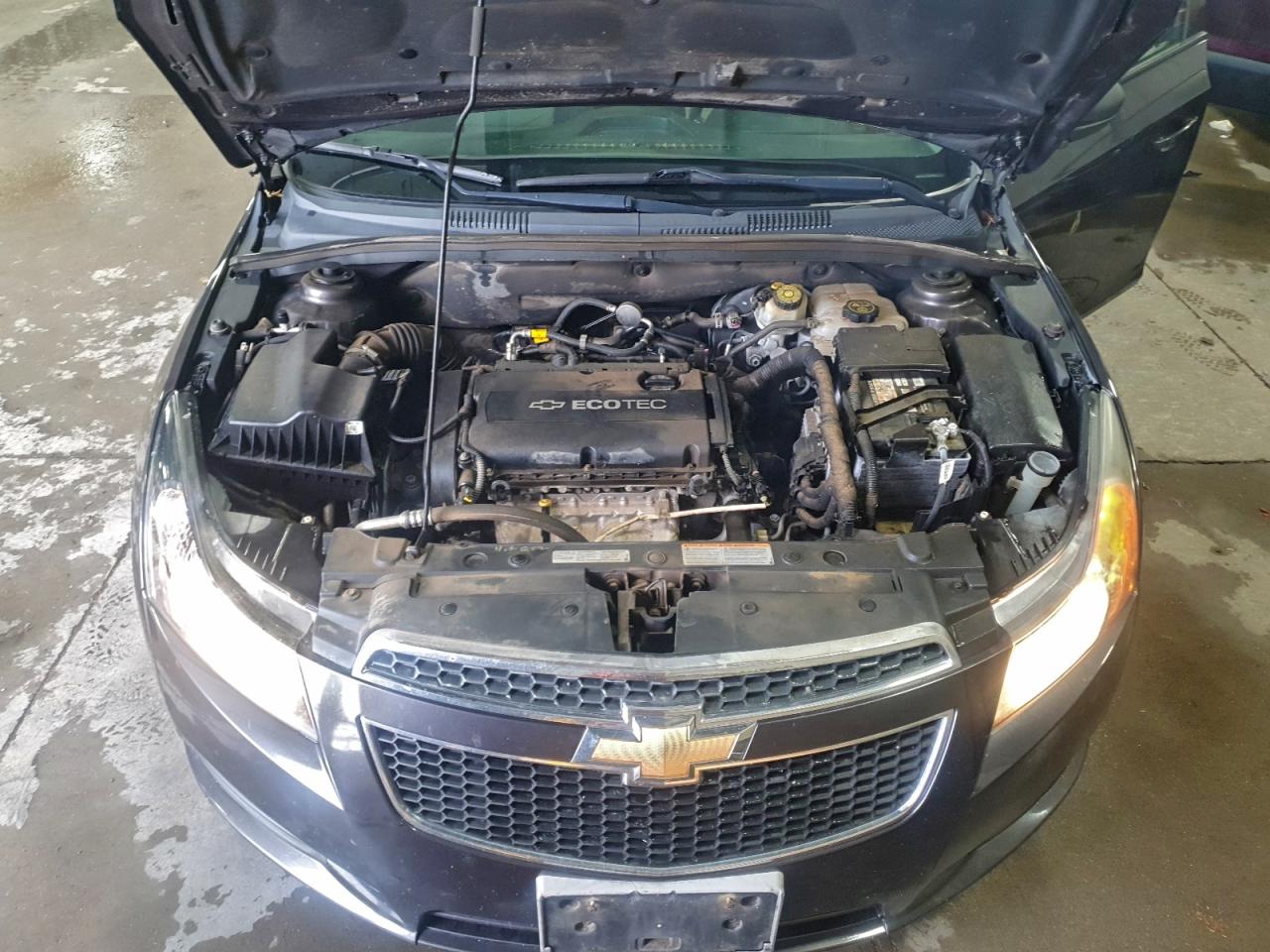 2014 CHEVROLET CRUZE LS photo 11