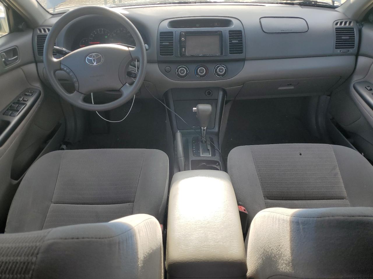 2006 TOYOTA CAMRY LE photo 8