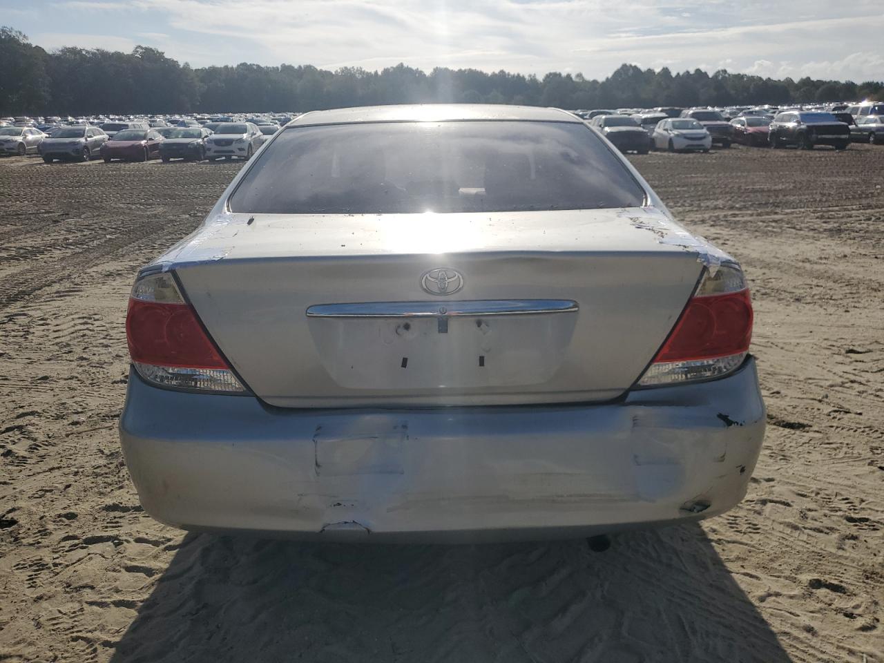2006 TOYOTA CAMRY LE photo 6