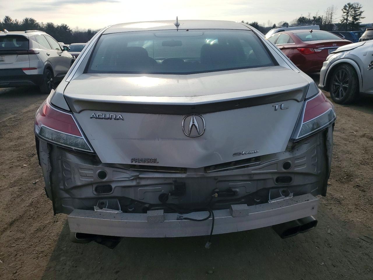 2010 ACURA TL photo 11