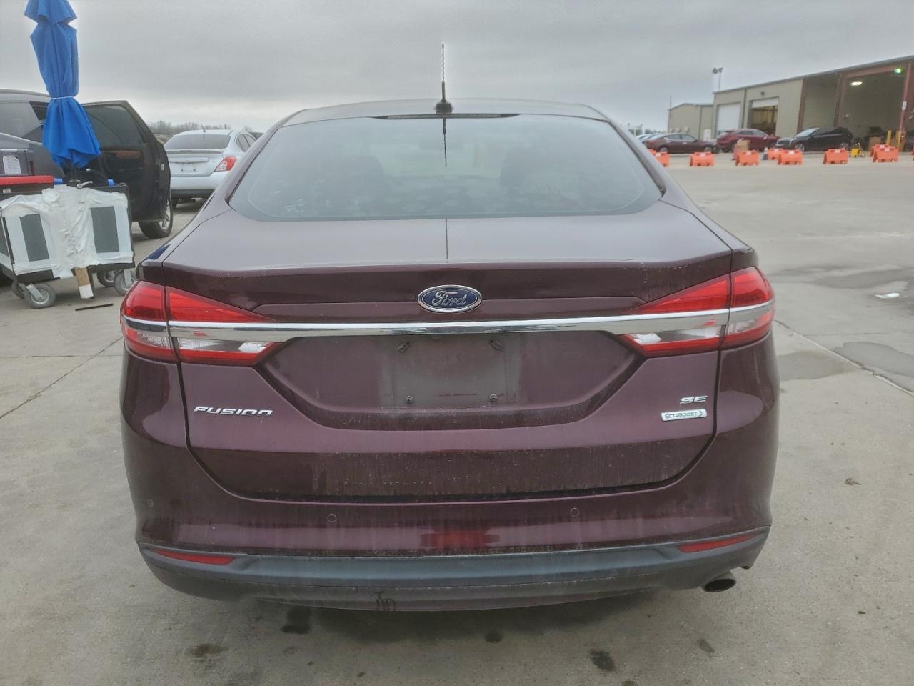 2018 FORD FUSION SE photo 6