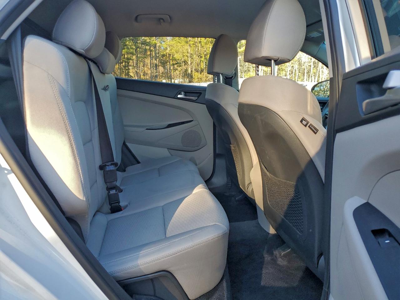 2021 HYUNDAI TUCSON SE photo 11