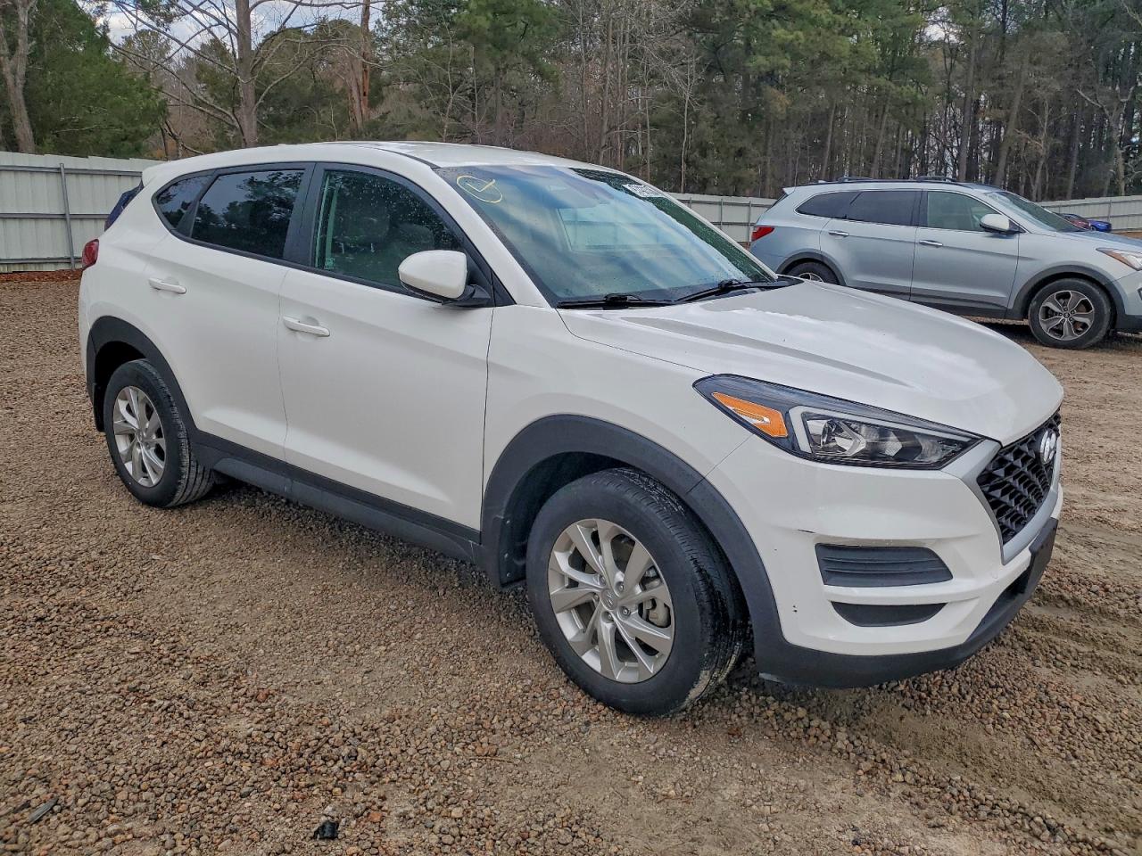 2021 HYUNDAI TUCSON SE photo 4