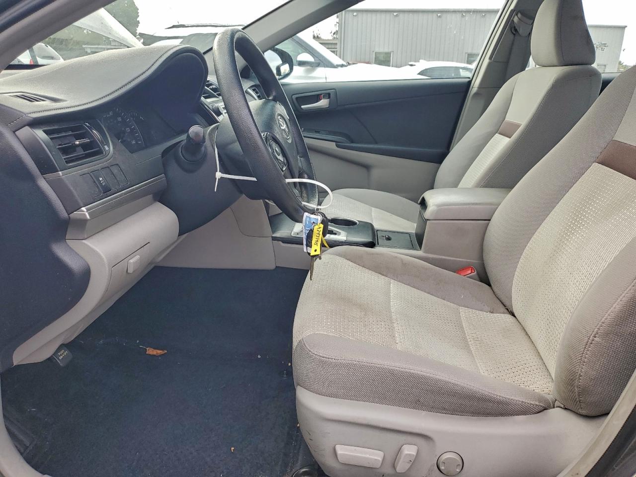 2012 TOYOTA CAMRY BASE photo 7