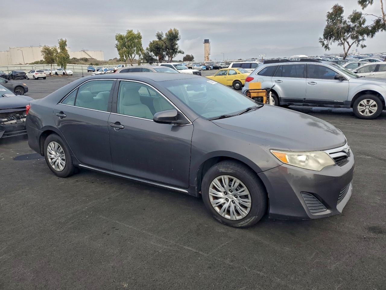 2012 TOYOTA CAMRY BASE photo 4