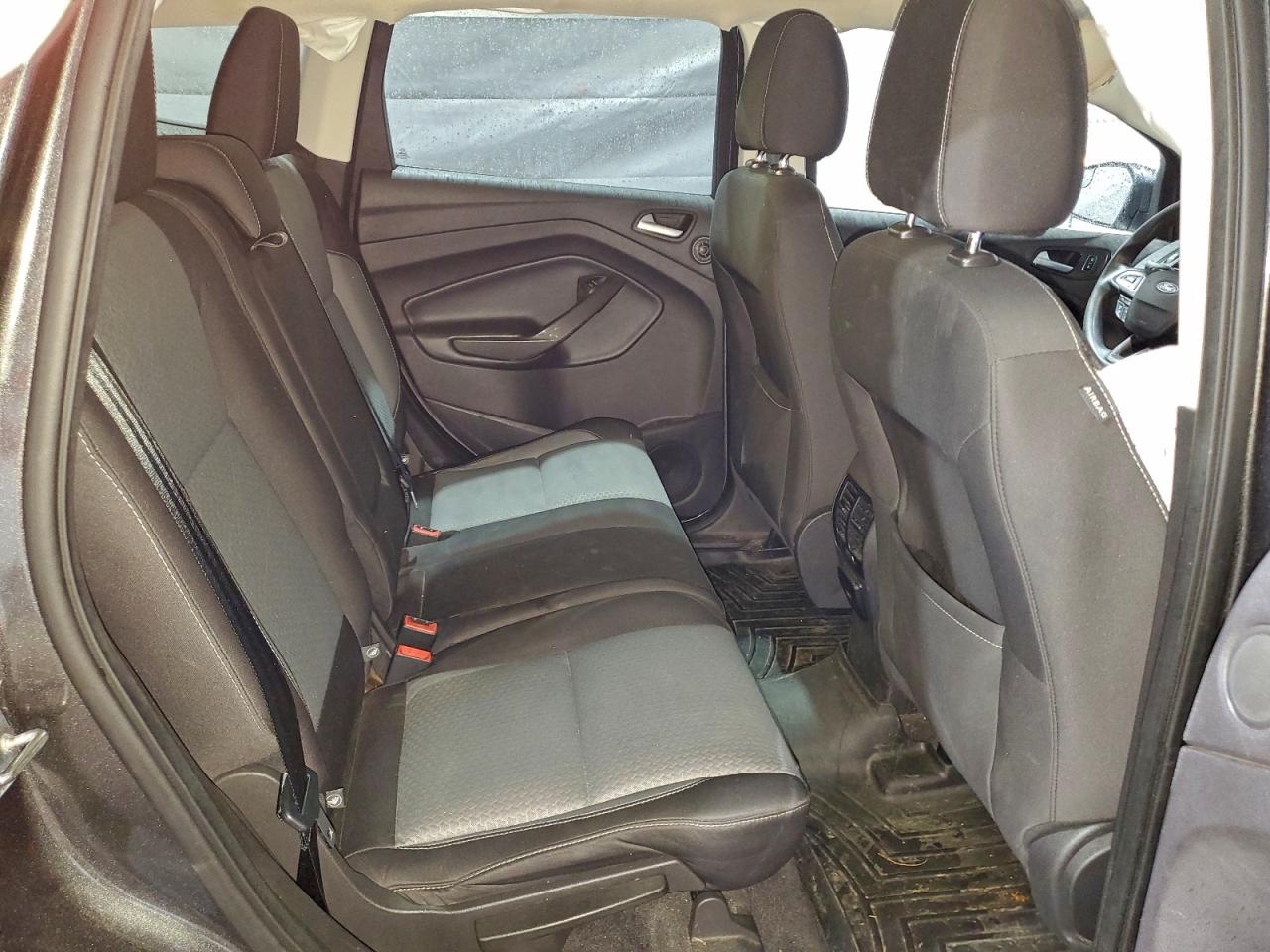 2017 FORD ESCAPE SE photo 11