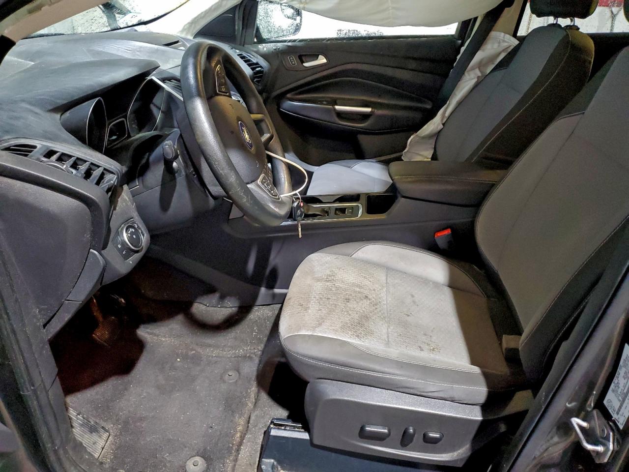 2017 FORD ESCAPE SE photo 7