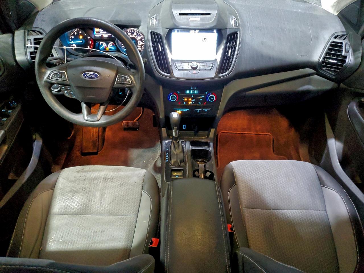 2017 FORD ESCAPE SE photo 8
