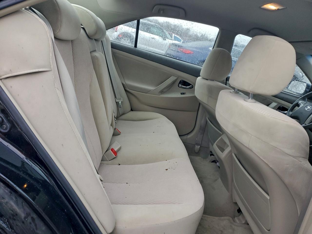 2010 TOYOTA CAMRY BASE photo 10