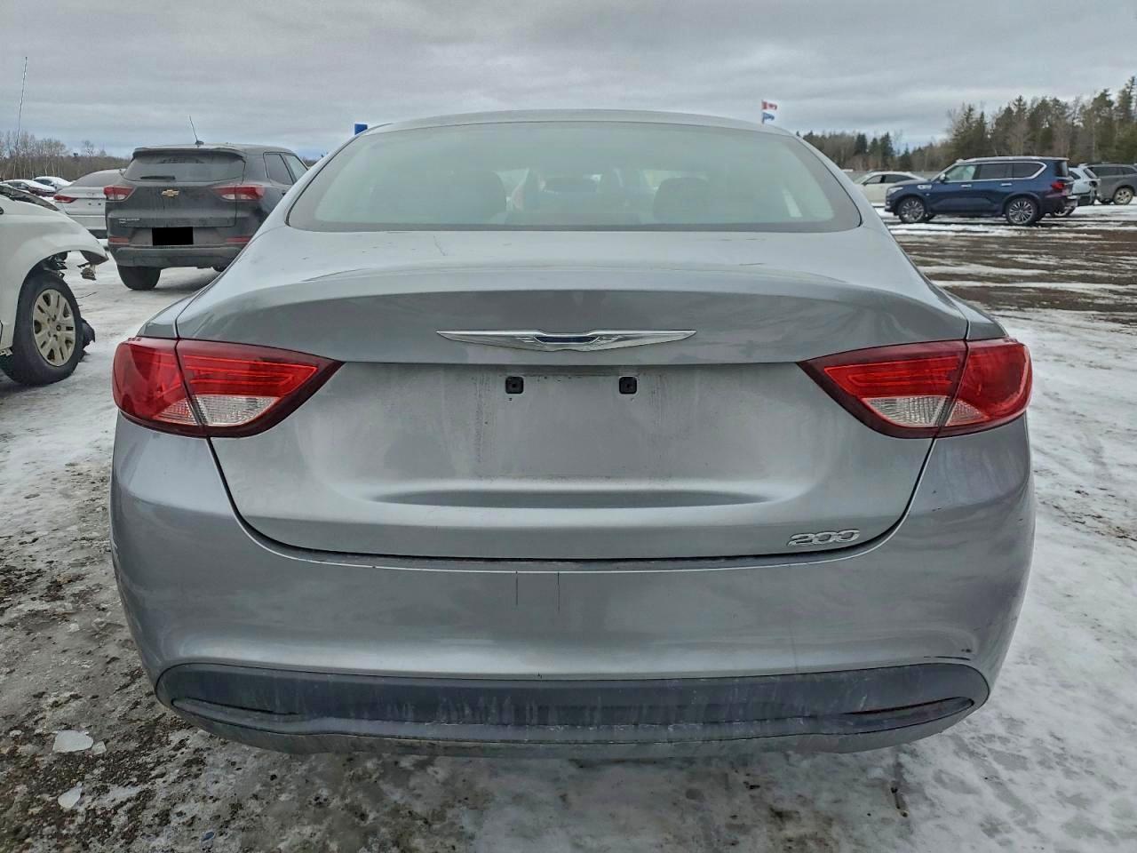 2015 CHRYSLER 200 LX photo 6