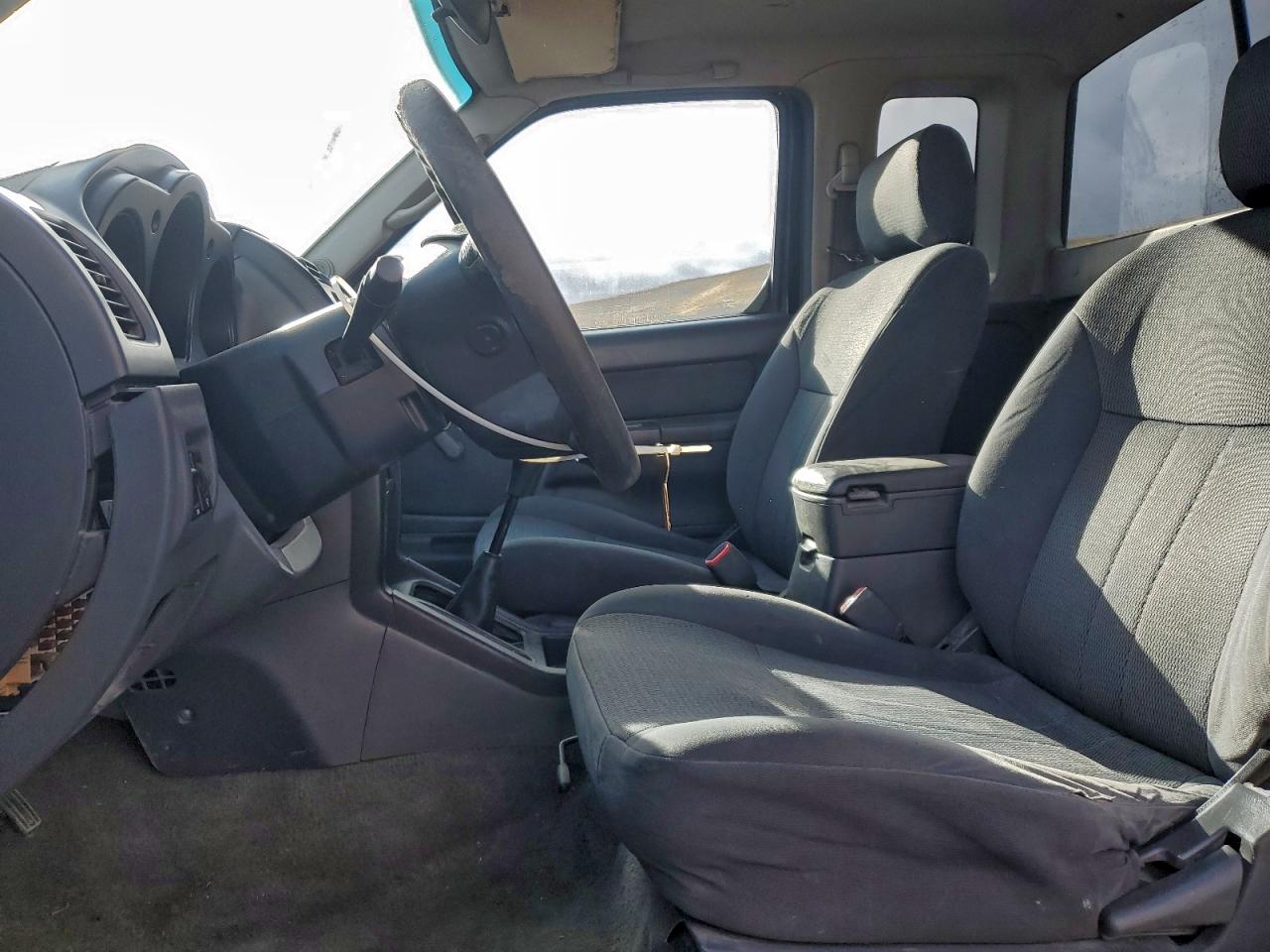 2002 NISSAN FRONTIER KING CAB XE photo 7