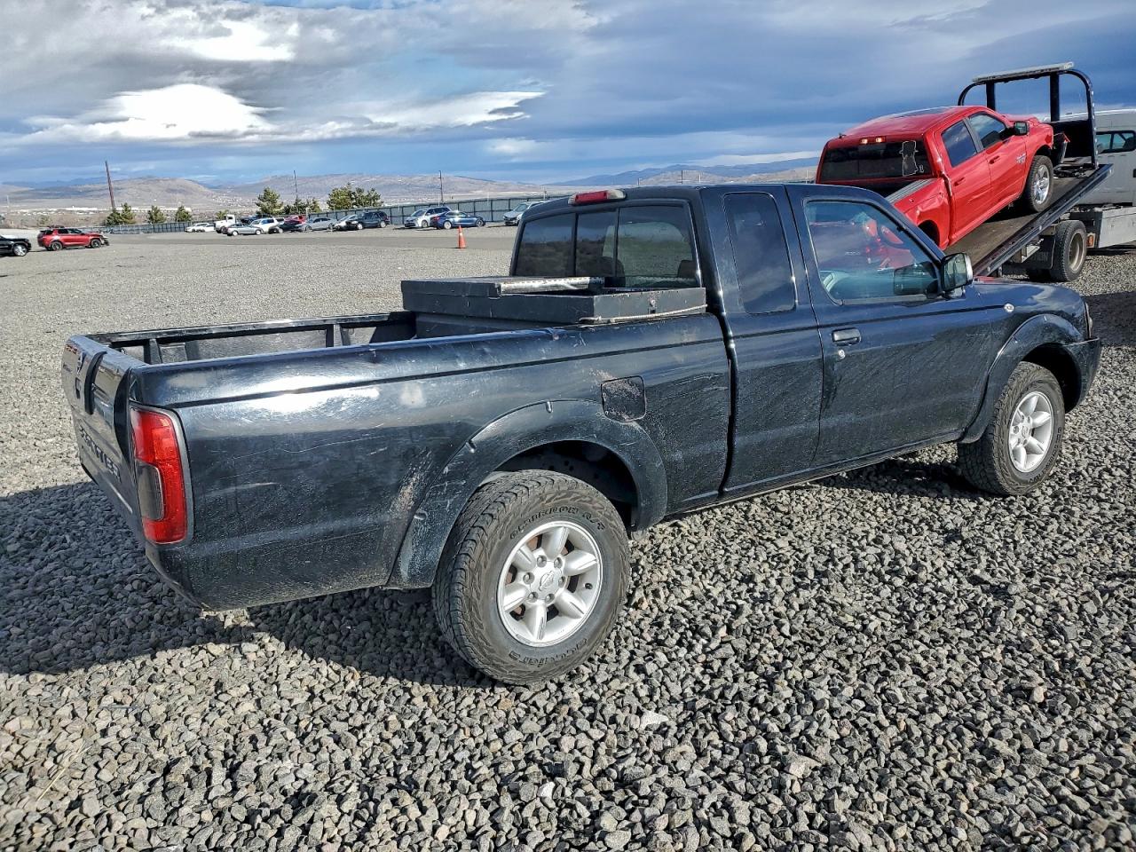 2002 NISSAN FRONTIER KING CAB XE photo 3