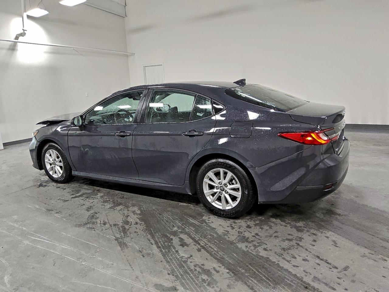 2025 TOYOTA CAMRY XSE photo 2