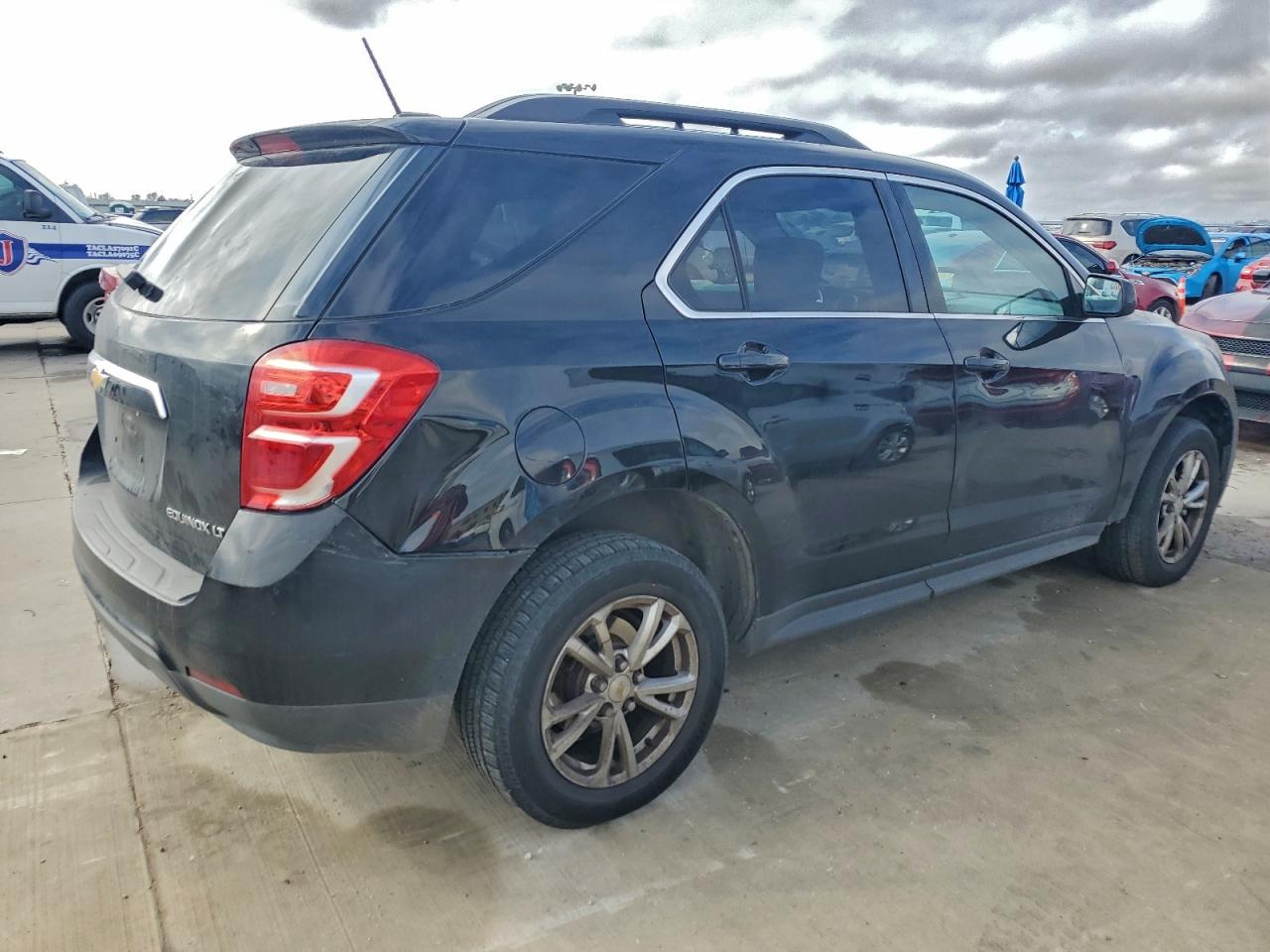 2016 CHEVROLET EQUINOX LT photo 3