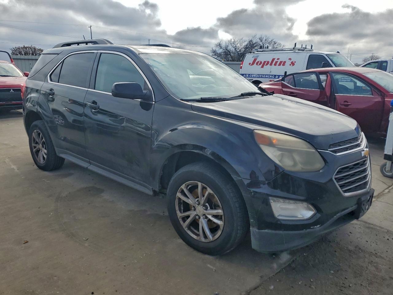 2016 CHEVROLET EQUINOX LT photo 4