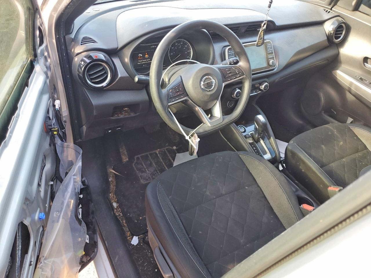 2020 NISSAN KICKS SV photo 8