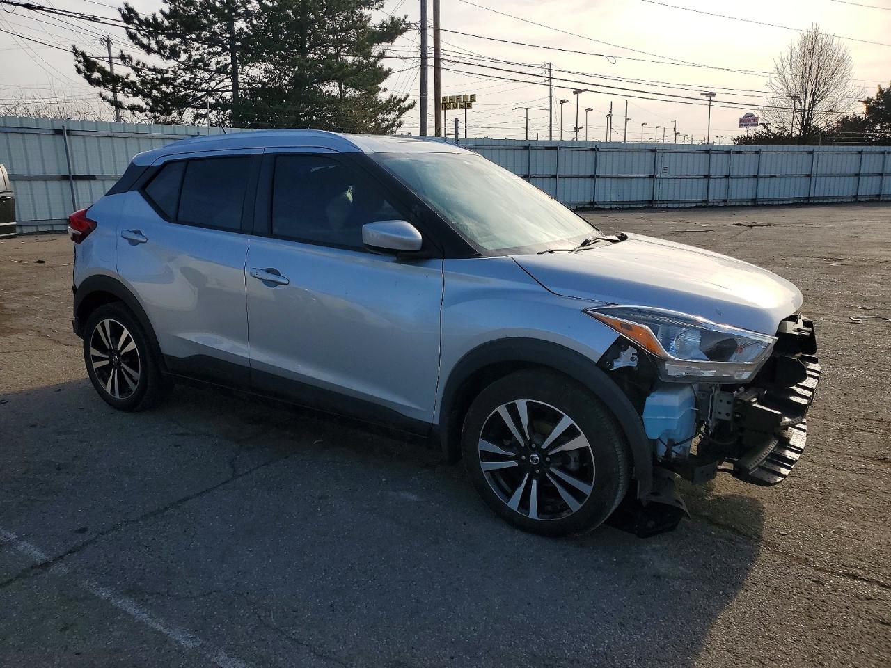 2020 NISSAN KICKS SV photo 4