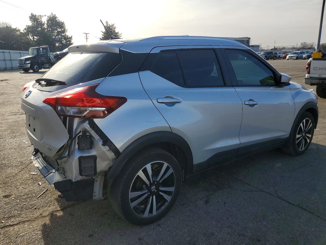 2020 NISSAN KICKS SV photo 3