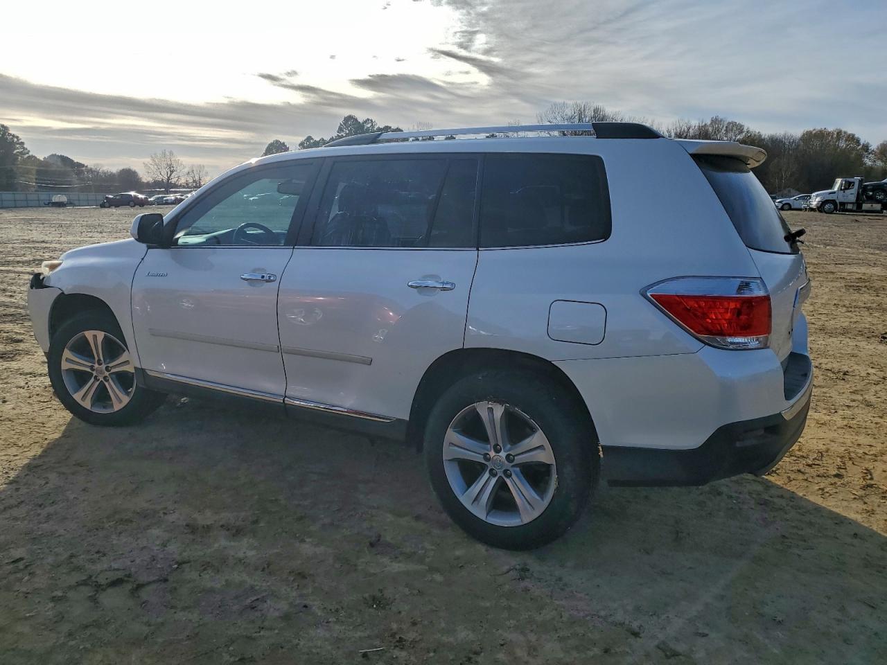 2011 TOYOTA HIGHLANDER LIMITED photo 2