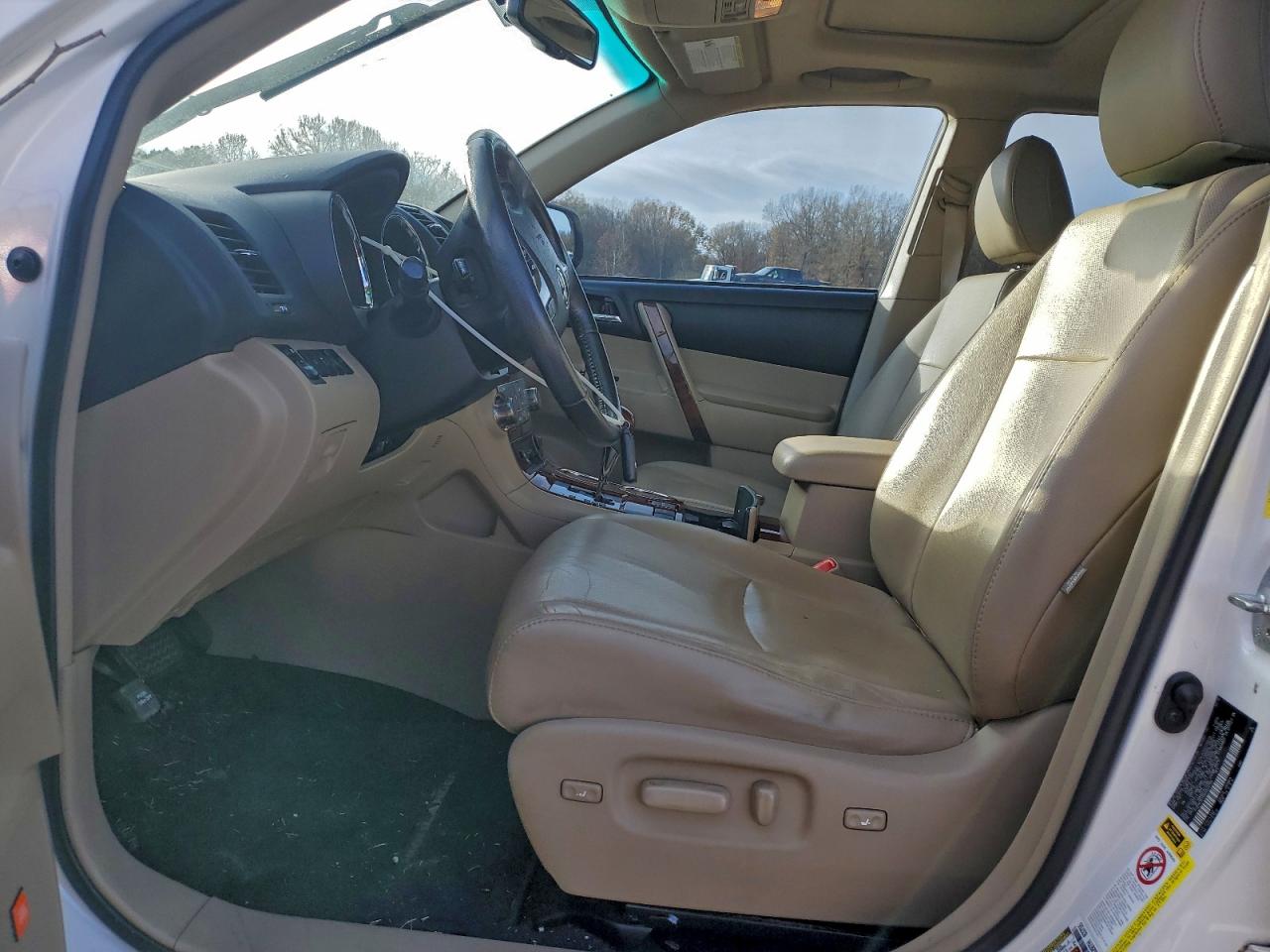 2011 TOYOTA HIGHLANDER LIMITED photo 7