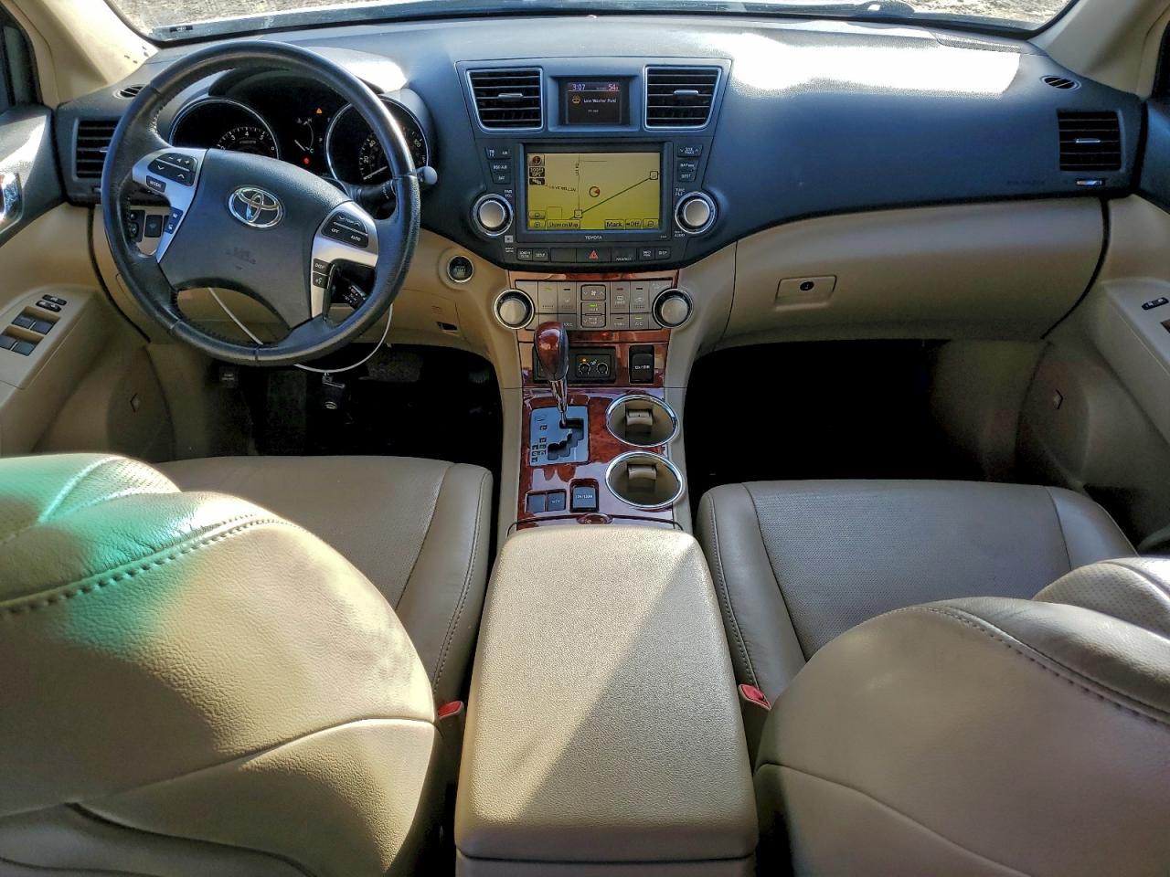 2011 TOYOTA HIGHLANDER LIMITED photo 8