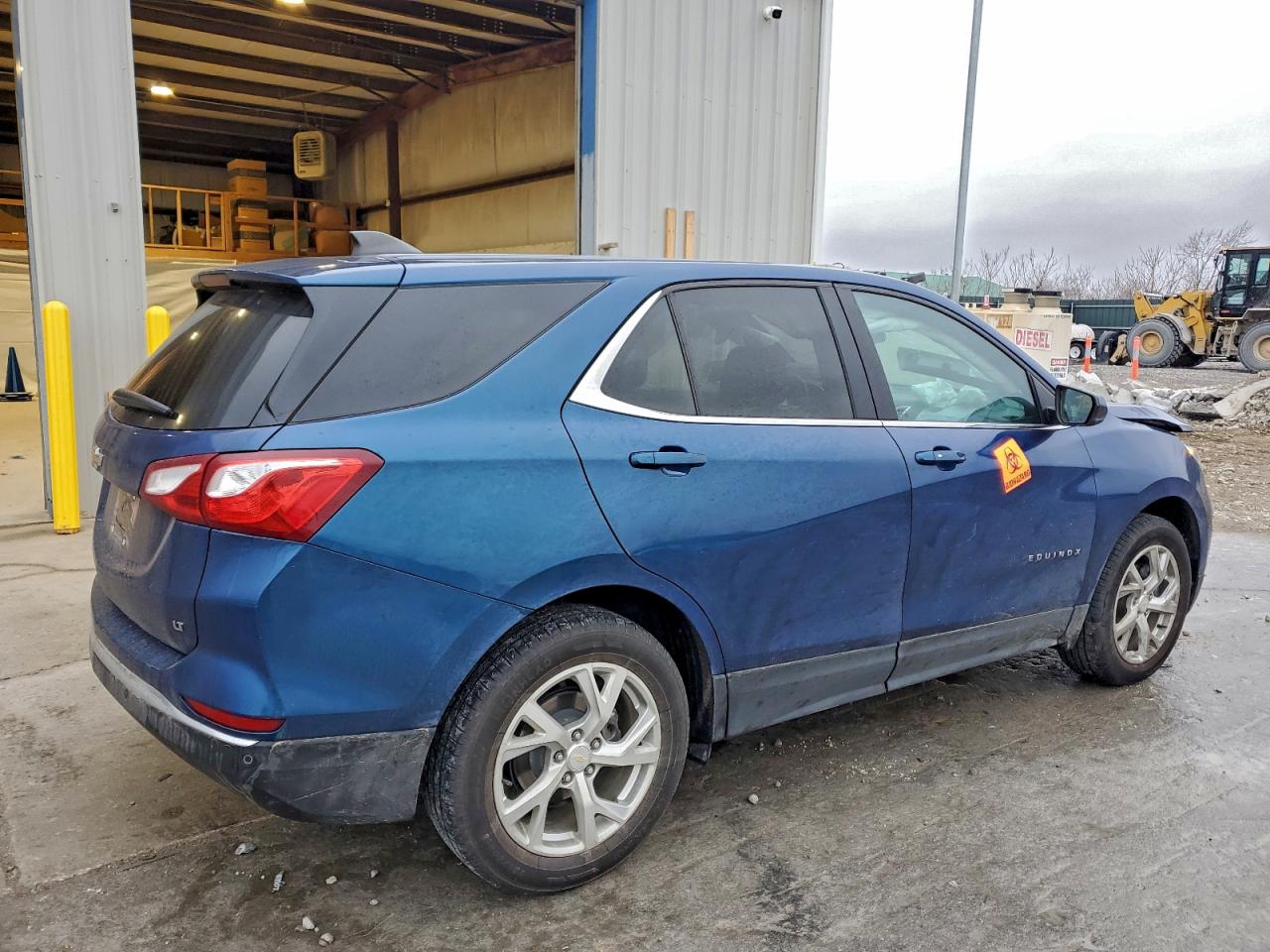 2021 CHEVROLET EQUINOX LT photo 3