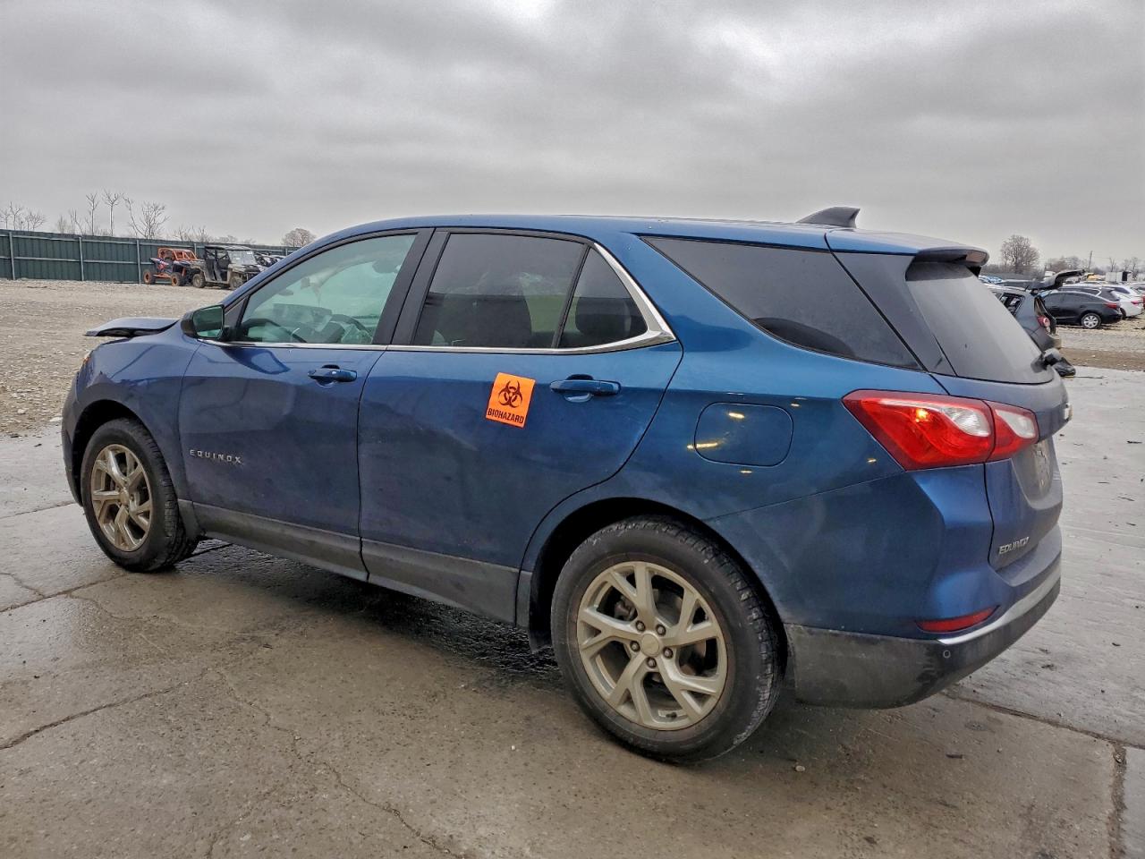 2021 CHEVROLET EQUINOX LT photo 2