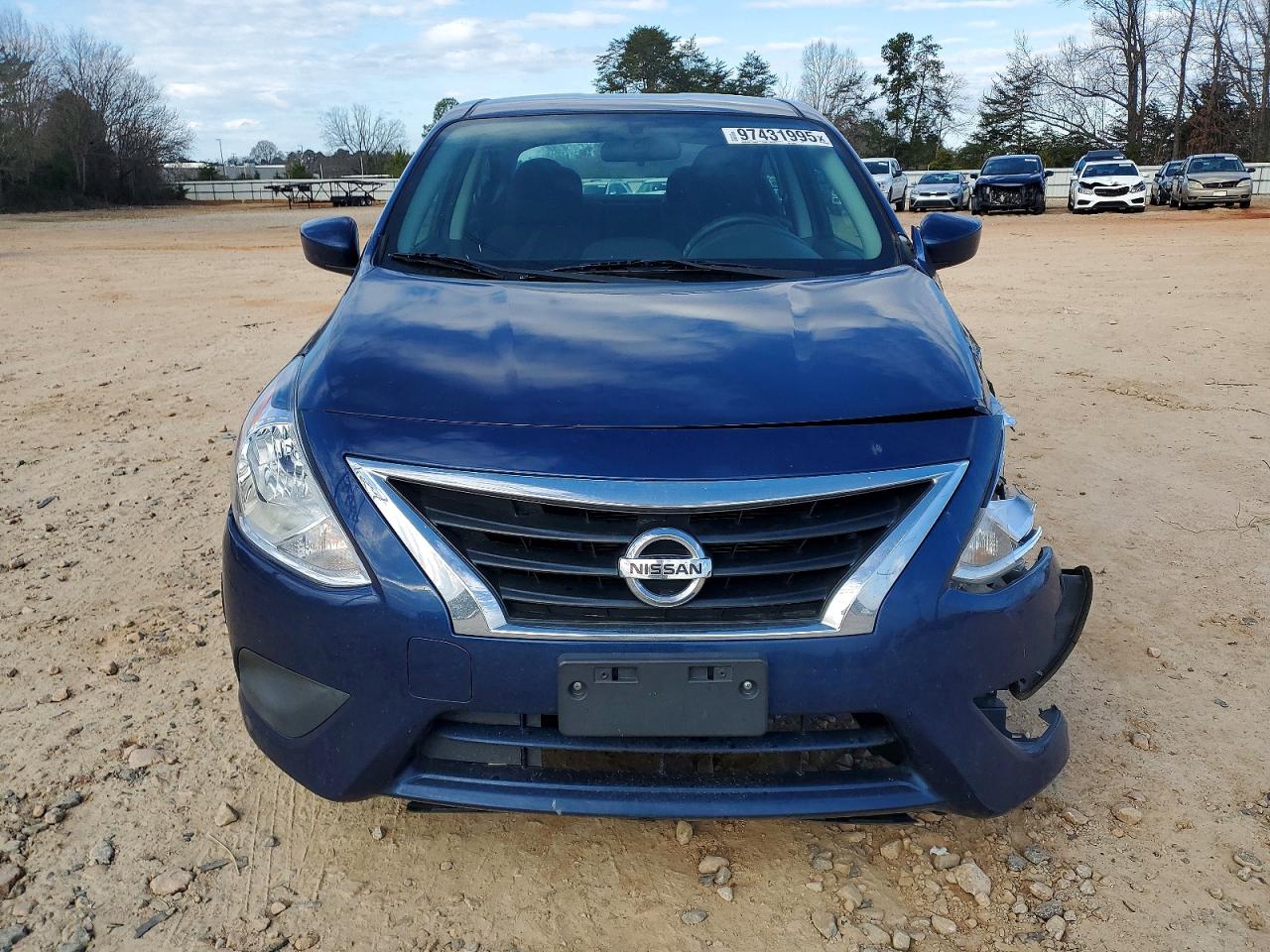 2019 NISSAN VERSA S photo 13