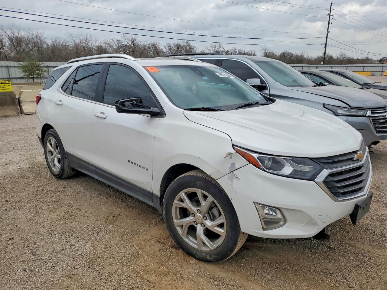 2021 CHEVROLET EQUINOX LT photo 4